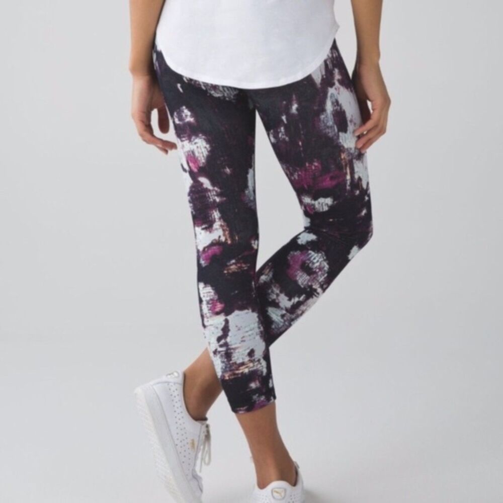 Lululemon Wunder Under Leggings Womens 6 Kara Blossom Low Rise Crop Pants EUC‎